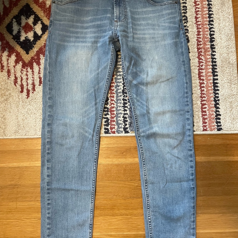 Th Normal Brand Normal Jeans Light Wash 32x32